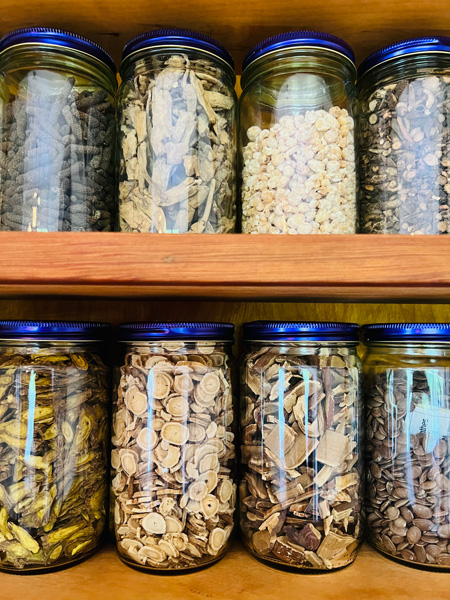 Jars-of-Chinese-Herbs Jars-of-Chinese-Herbs
